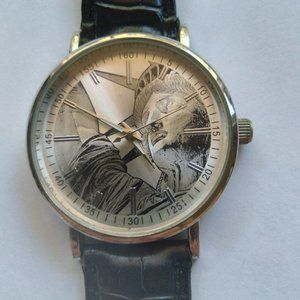 Statue of Liberty mans watch